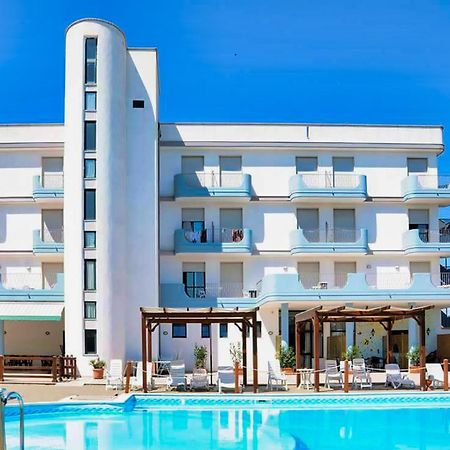 Hotel Villaggio Aurora San Pietro in Bevagna Esterno foto