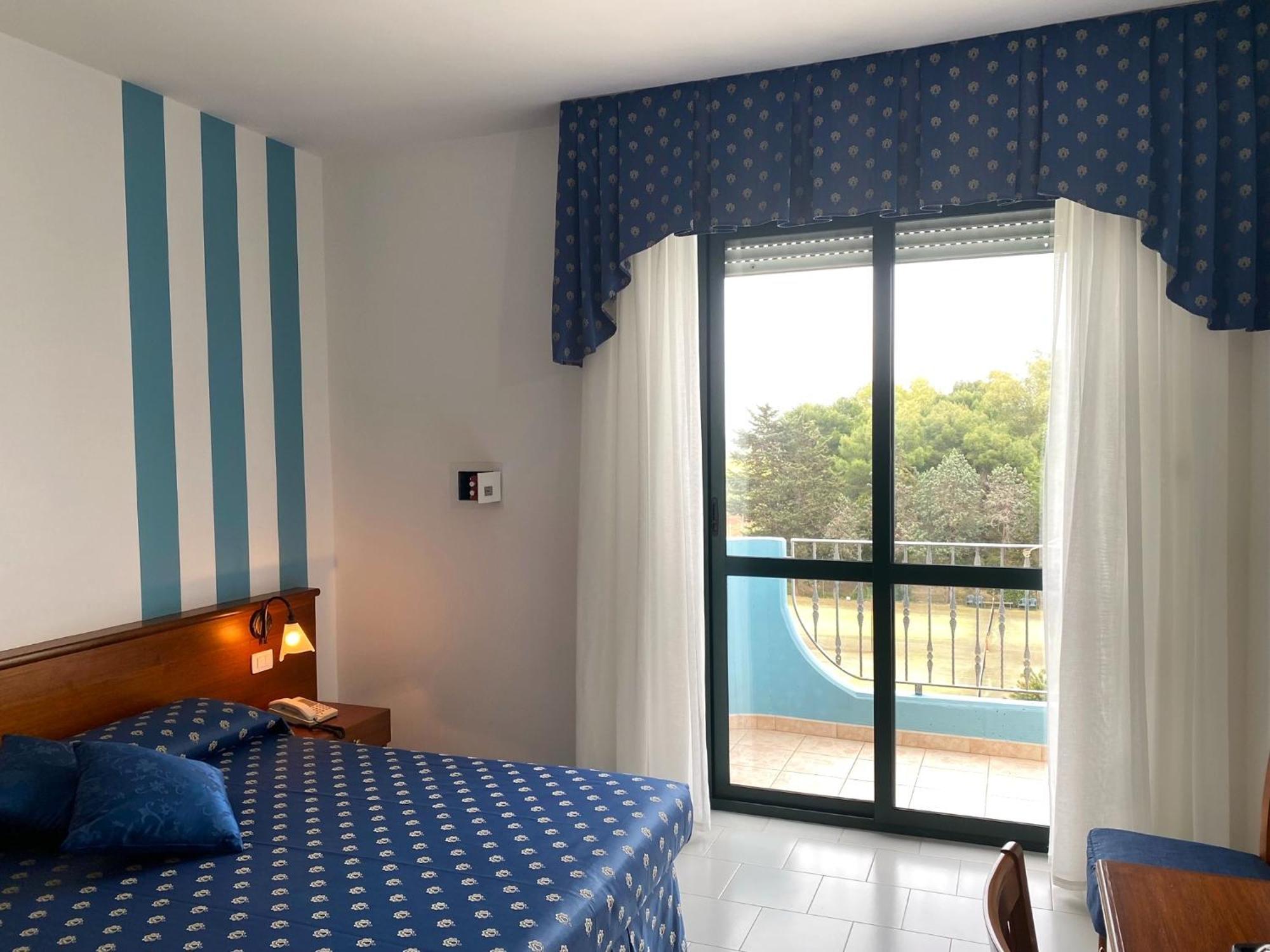 Hotel Villaggio Aurora San Pietro in Bevagna Esterno foto