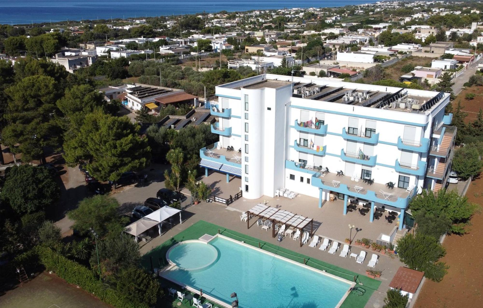 Hotel Villaggio Aurora San Pietro in Bevagna Esterno foto