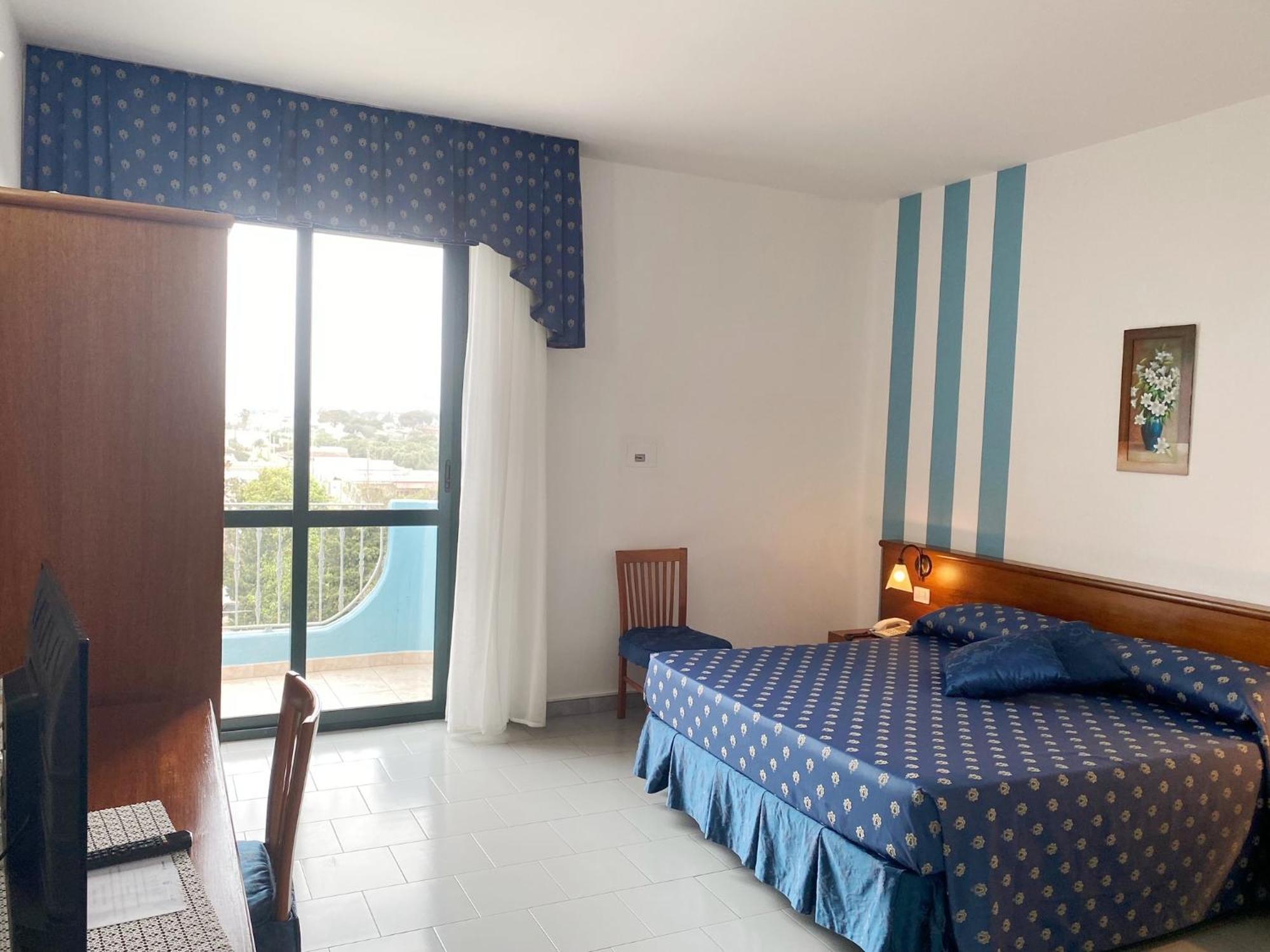 Hotel Villaggio Aurora San Pietro in Bevagna Esterno foto