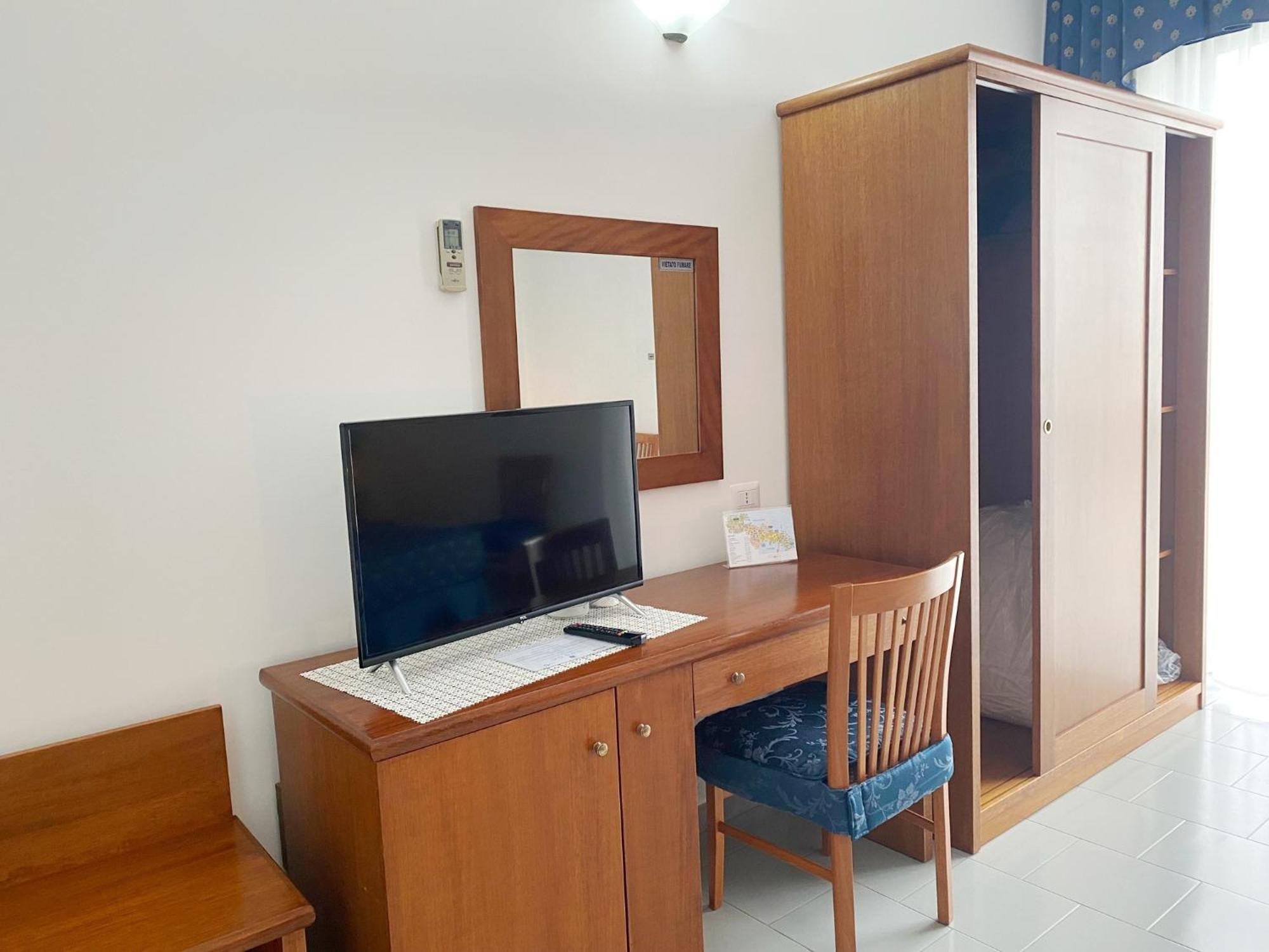Hotel Villaggio Aurora San Pietro in Bevagna Esterno foto